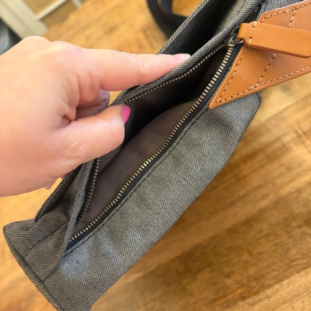 Skagen Gade Messenger Bag Crossbody Twill Leather Grey Travel Commute Office